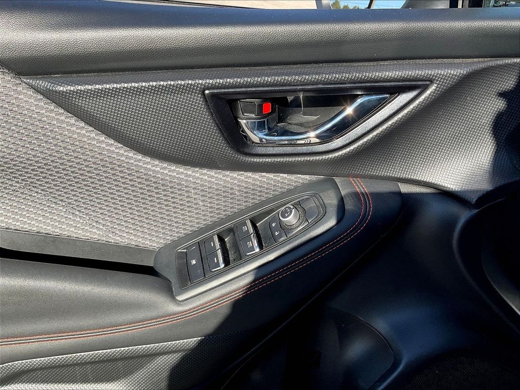 2023 Subaru Forester — photo 39