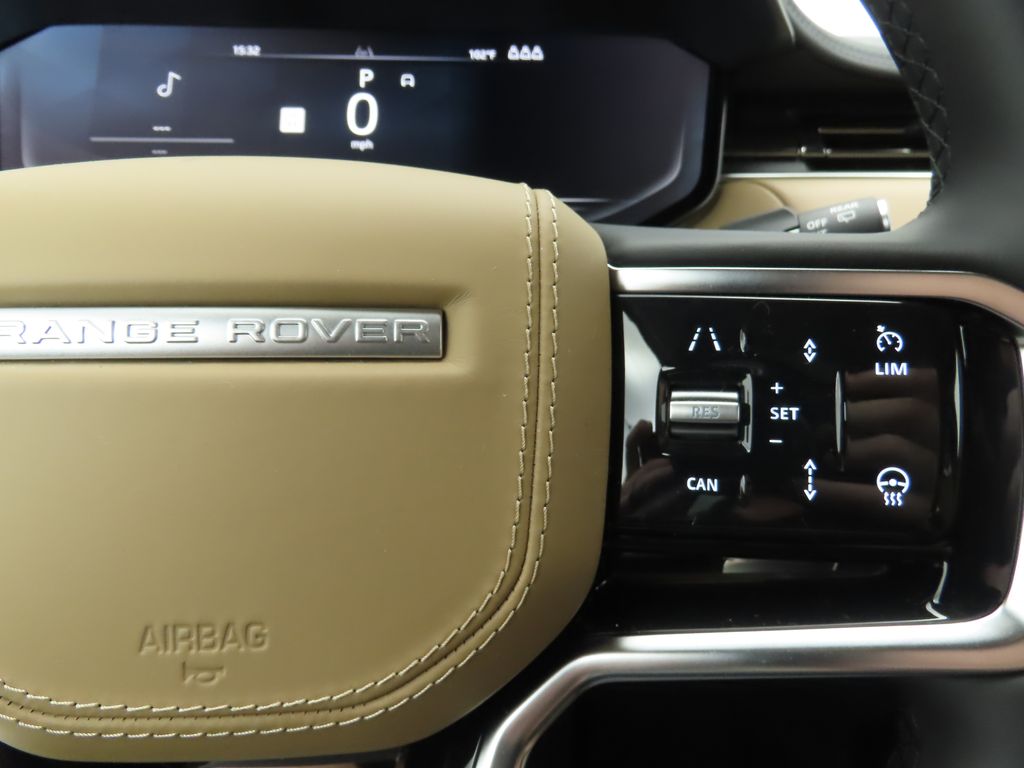 Thumbnail: 2025 Land Rover Range Rover Sport - 12