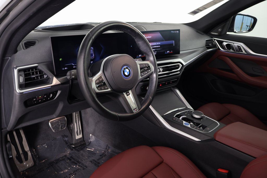 Thumbnail: 2023 BMW i4 - 7