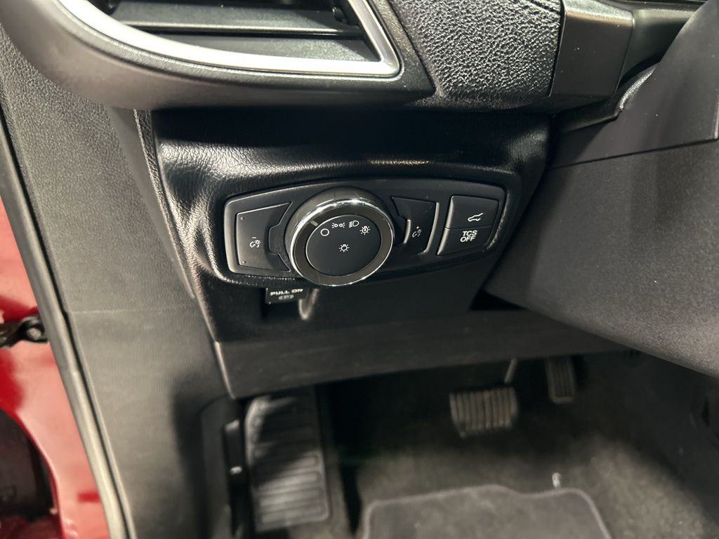 used 2020 Lincoln Nautilus car, priced at $23,744