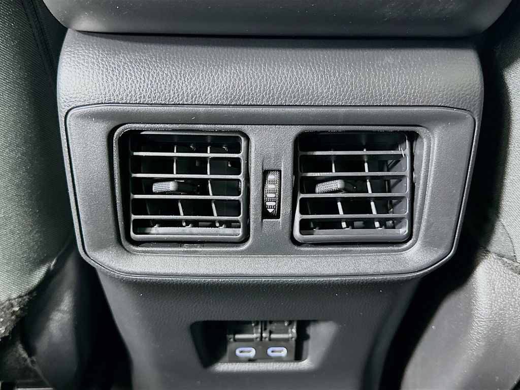 Thumbnail: 2024 Toyota RAV4 - 25