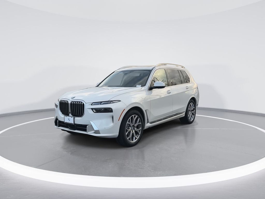 Thumbnail: 2026 BMW X7 - 4