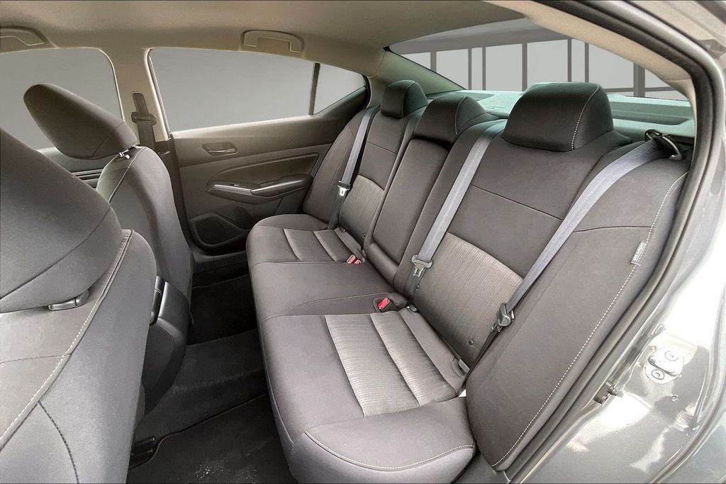 Used 2024 Nissan Altima Sedan