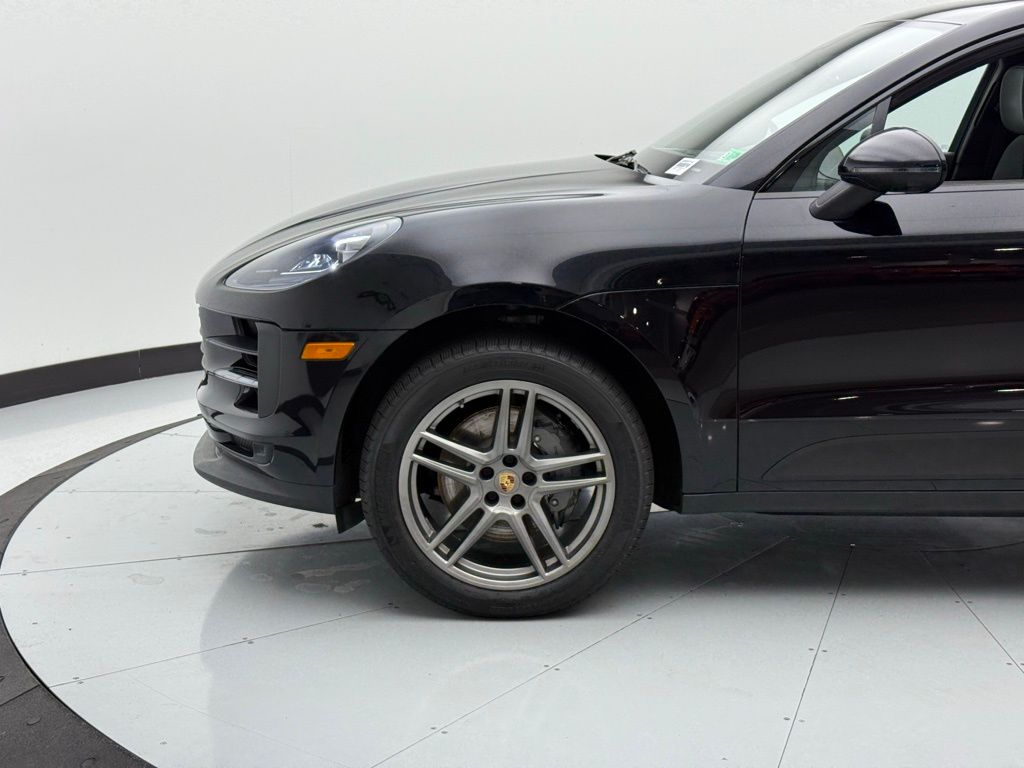 2021 Porsche Macan S 32