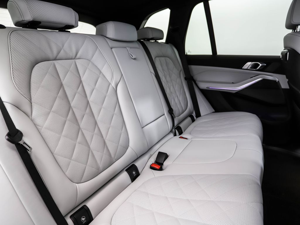 Thumbnail: 2026 BMW X5 - 26