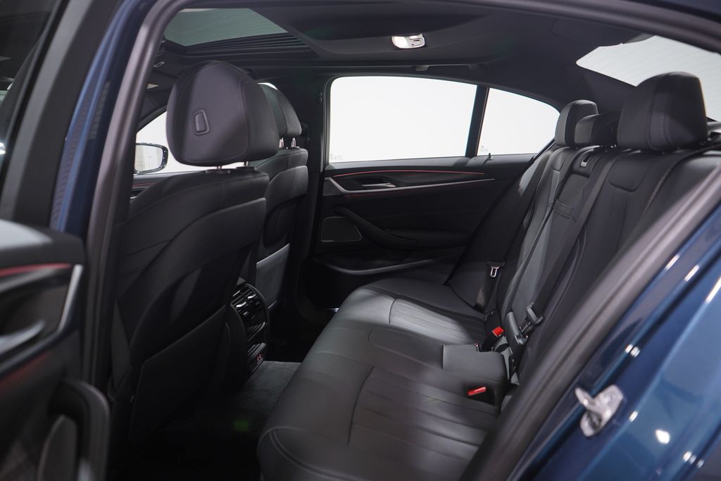 Thumbnail: 2023 BMW 5 Series - 9