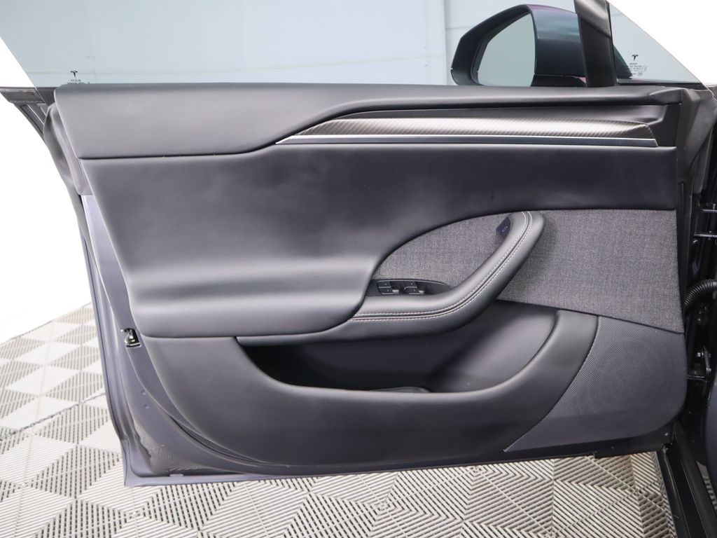 Thumbnail: 2021 Tesla Model S - 25