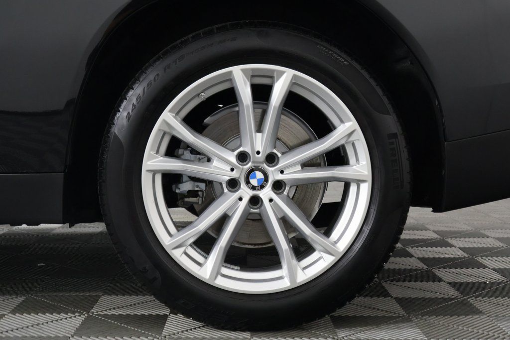 Thumbnail: 2025 BMW X3 - 16