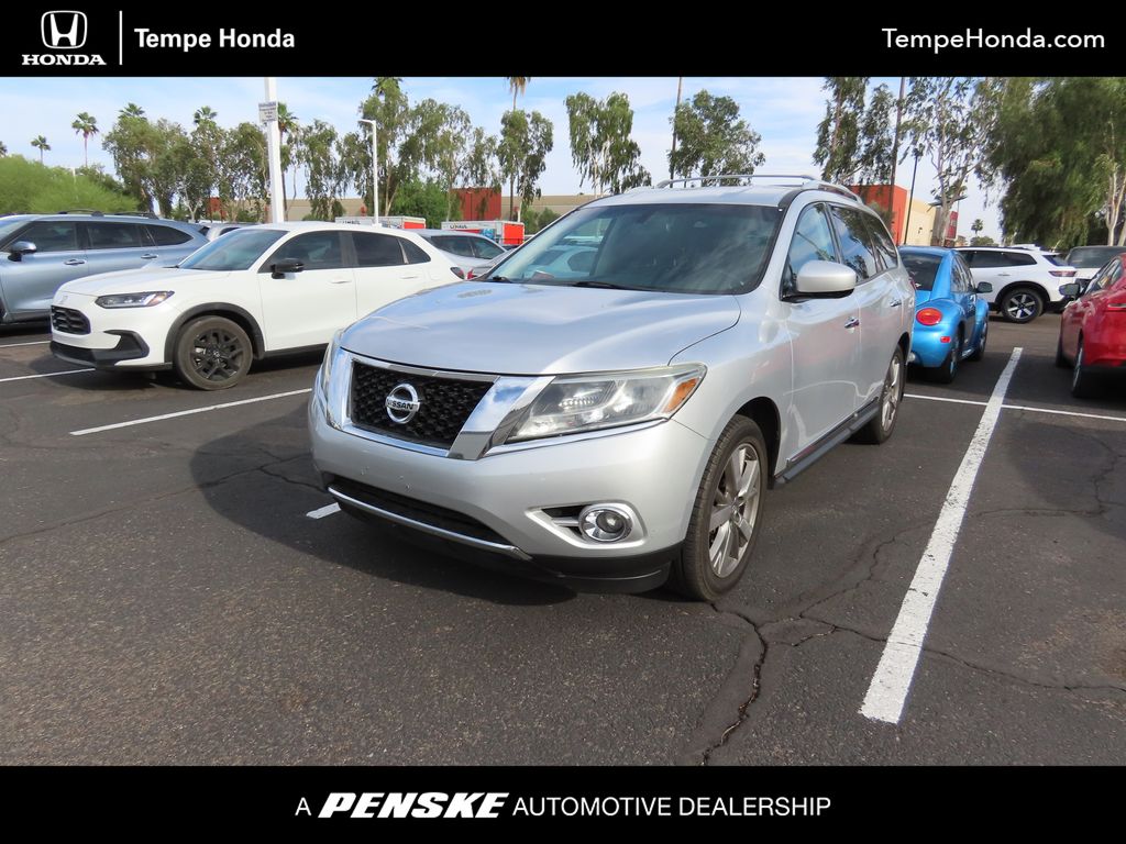 2014 Nissan Pathfinder Platinum Hero Image
