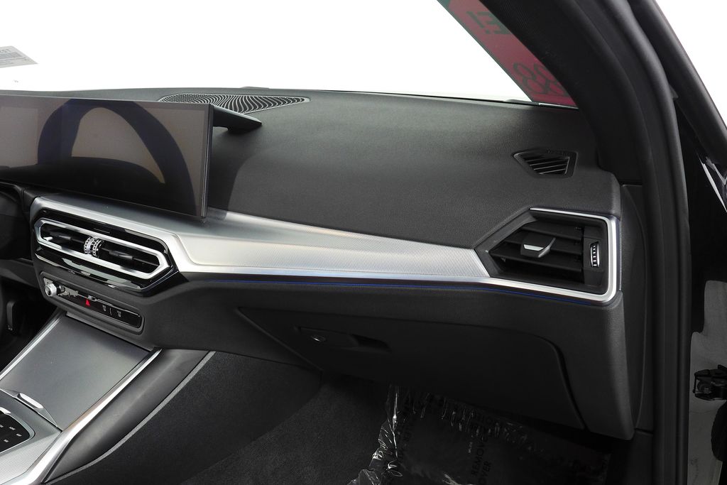 Thumbnail: 2023 BMW i4 - 14