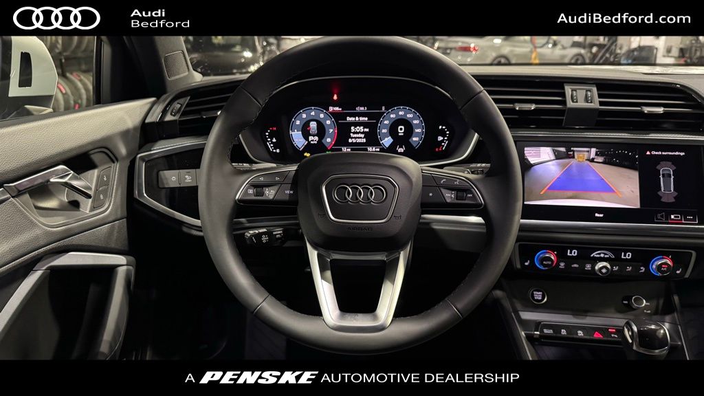 Thumbnail: 2025 Audi Q3 - 14