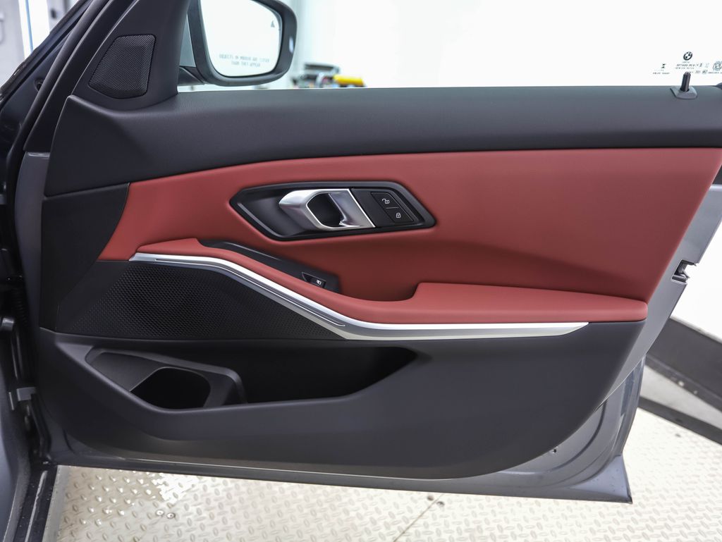 Thumbnail: 2026 BMW 3 Series - 29