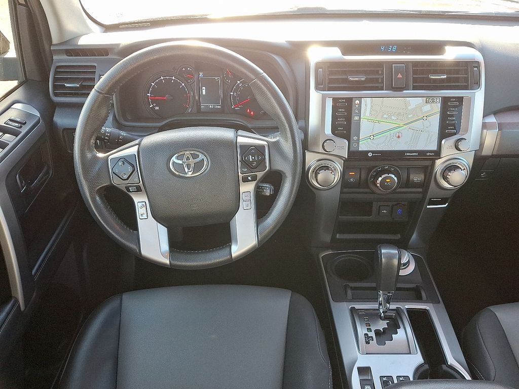 Thumbnail: 2021 Toyota 4Runner - 12