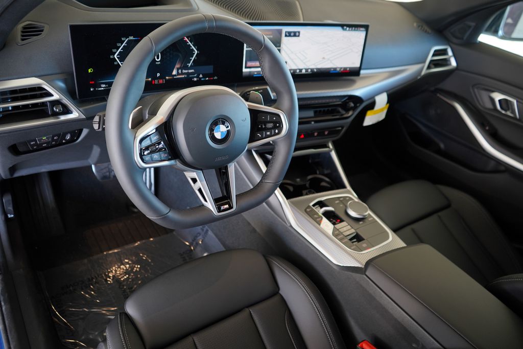 Thumbnail: 2026 BMW 3 Series - 12