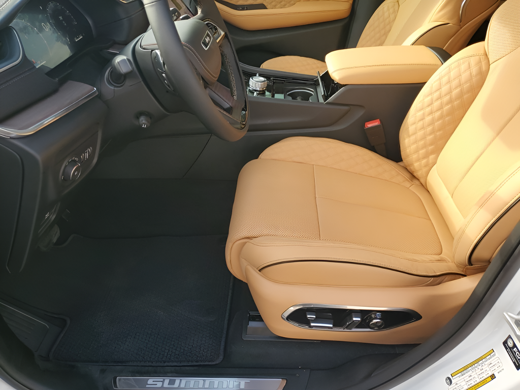 New Car 2025 Jeep Grand Cherokee  Summit For Sale Under $60,000 In Austin, Texas