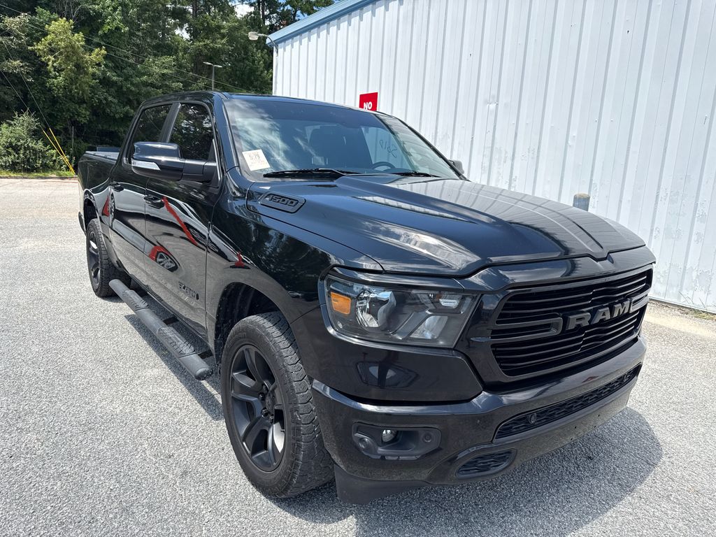 Diamond Black Crystal Pearlcoat 2020 RAM 1500 Pickup Truck Four-Wheel Drive 8-Speed Automatic