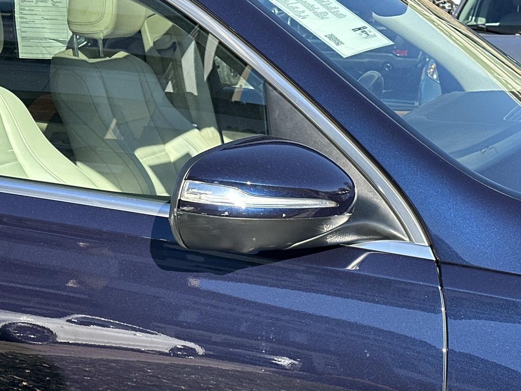 Thumbnail: 2022 Mercedes-Benz GLS - 18