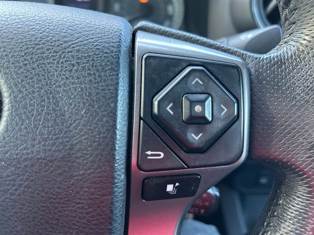 Thumbnail: 2017 Toyota Tacoma - 17