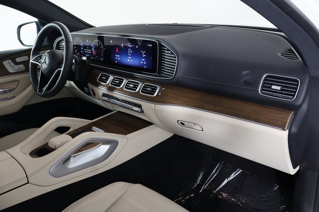 Thumbnail: 2026 Mercedes-Benz GLE - 9