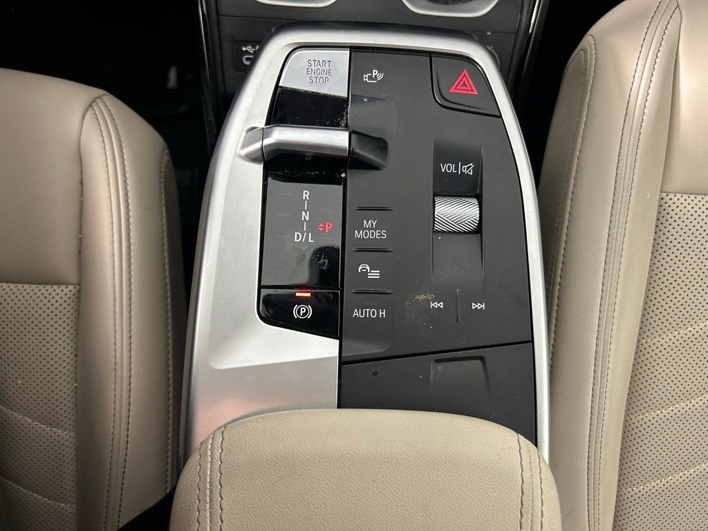 Thumbnail: 2023 BMW X1 - 17