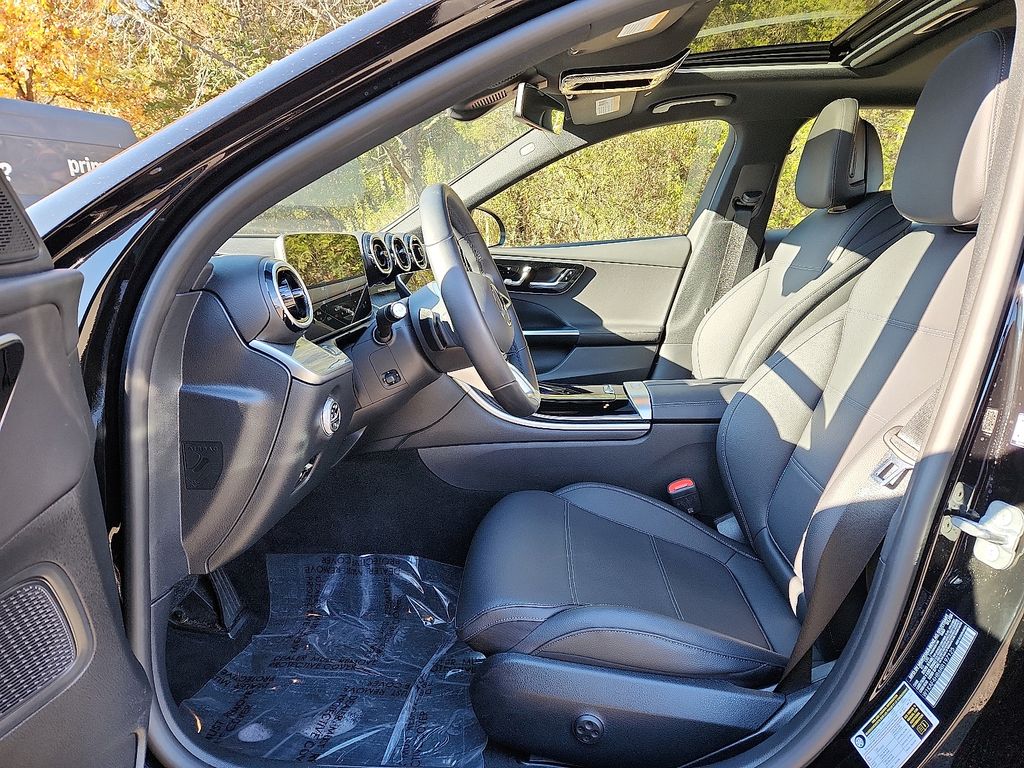 Thumbnail: 2024 Mercedes-Benz C-Class - 13