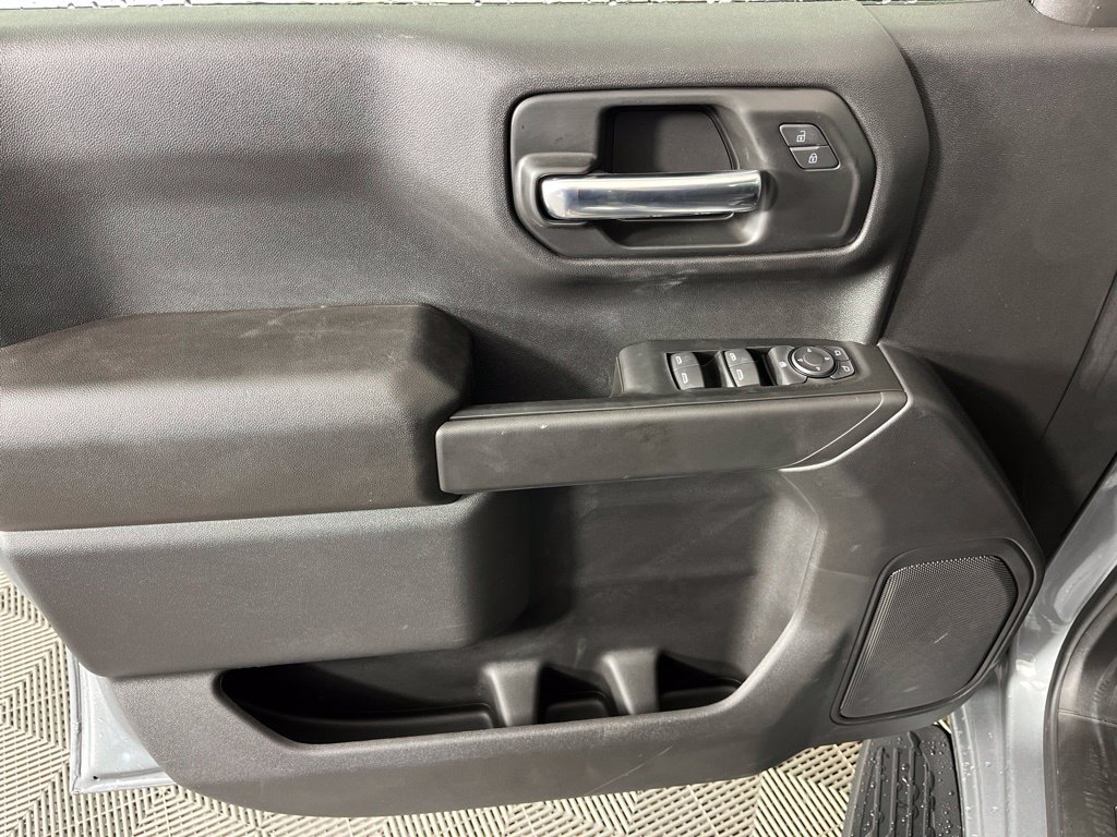 Thumbnail: 2026 Chevrolet Silverado 1500 - 28