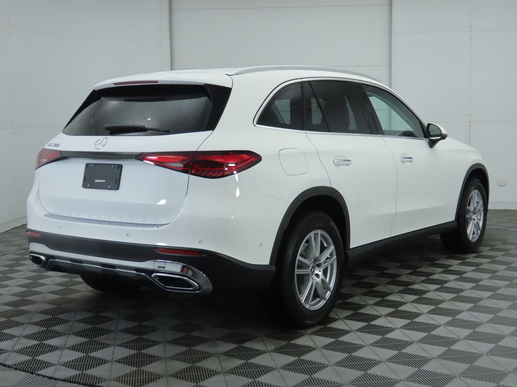 Thumbnail: 2026 Mercedes-Benz GLC - 5