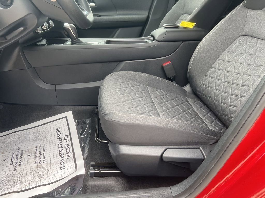 2025 Scarlet Ember Tintcoat Nissan Kicks SV FWD SUV
