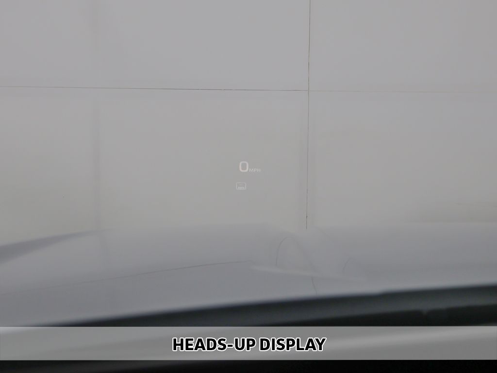 Used 2025 White GMC Denali image 7