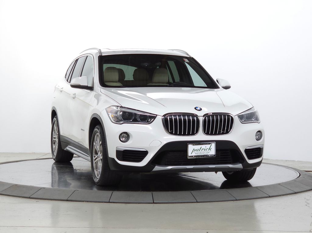 Alpine White 2017 BMW X1 SUV / Crossover All-Wheel Drive 8-Speed Automatic