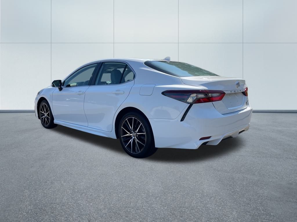 Camry SE