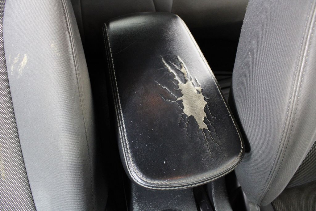 Used 2014 Dodge Avenger for sale in 