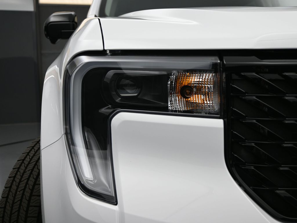 2025 Ford Maverick Lariat photo 14