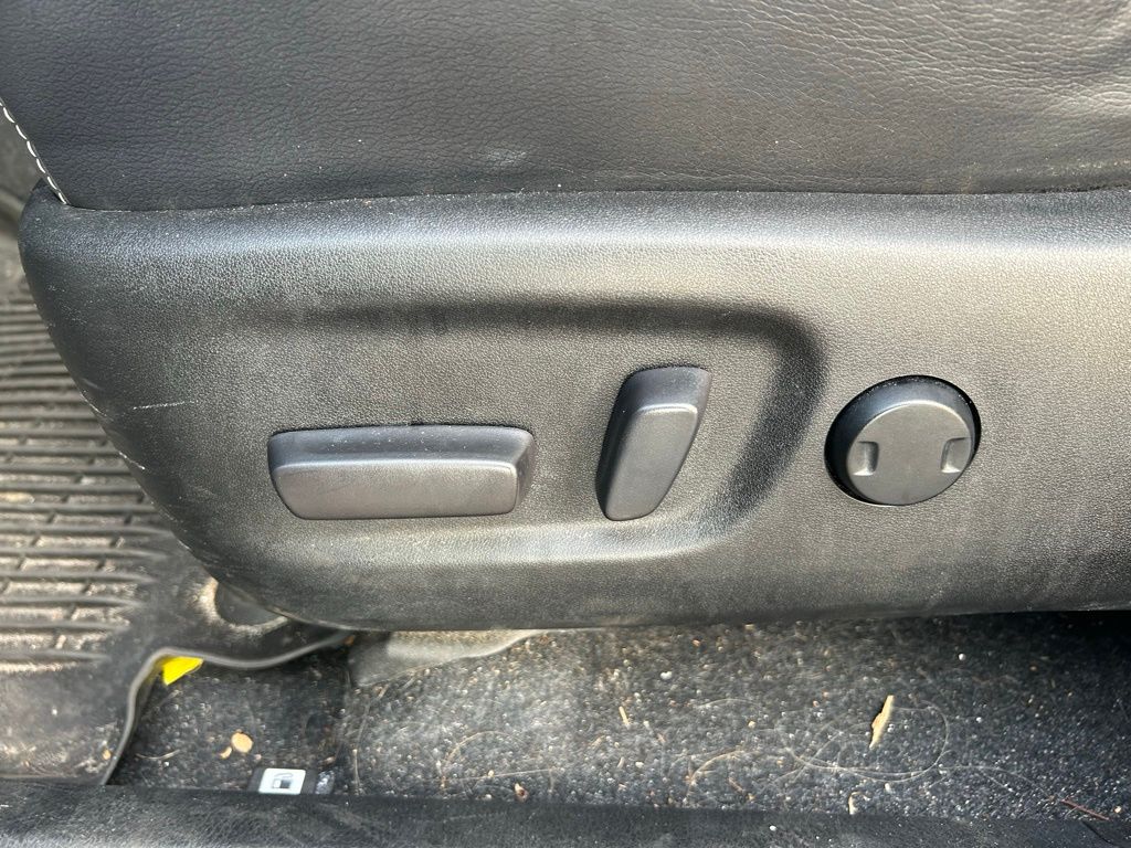 2018 Toyota RAV4 Limited 21