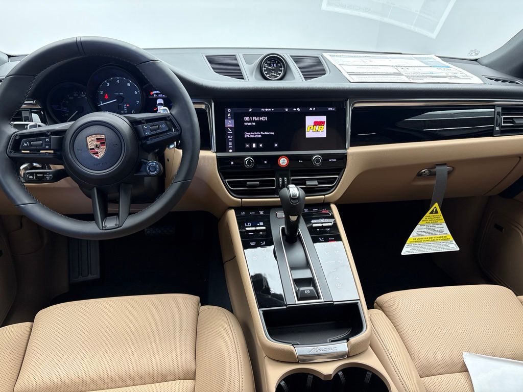 Thumbnail: 2026 Porsche Macan - 29