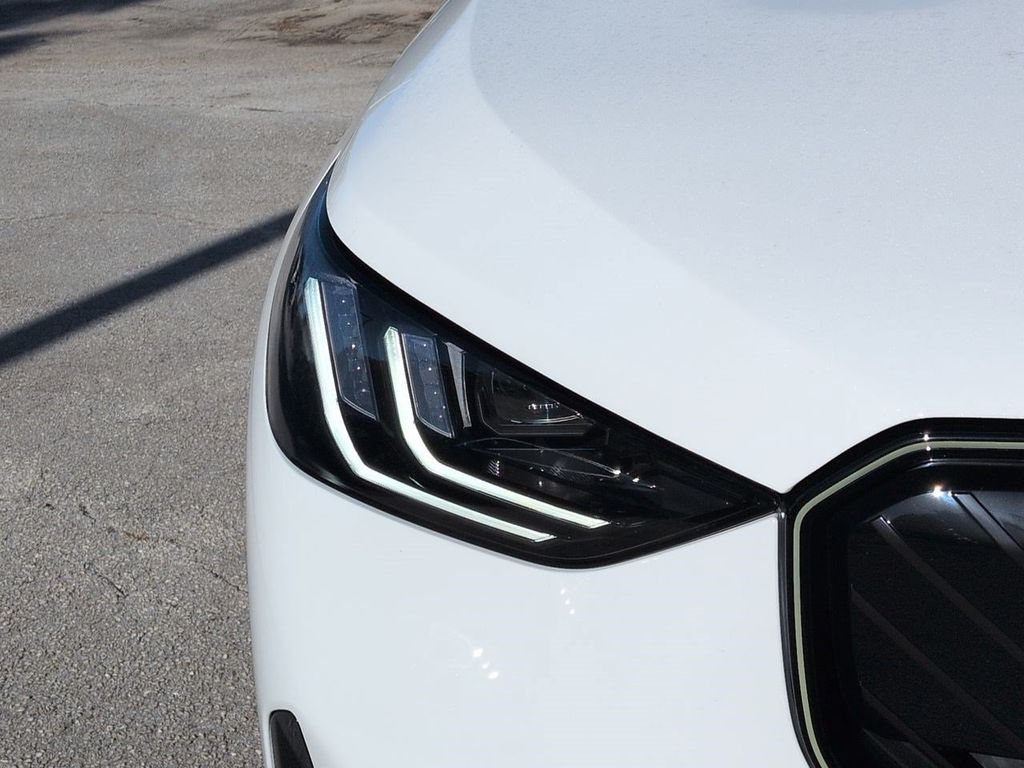 New 2026 White BMW 30 xDrive image 10