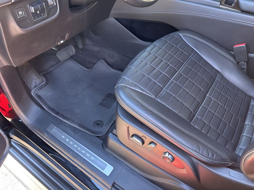 Used Car 2022 Cadillac Escalade Esv  Sport Platinum For Sale Under $70,000 In Austin, Texas