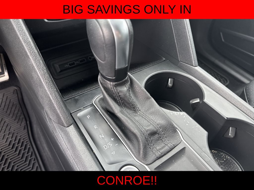 2020 Volkswagen Atlas Cross Sport 3.6L V6 SE w/Technology R-Line Black at AutoSavvy Houston Southwest