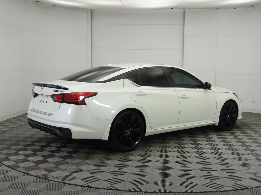 Thumbnail: 2022 Nissan Altima - 5
