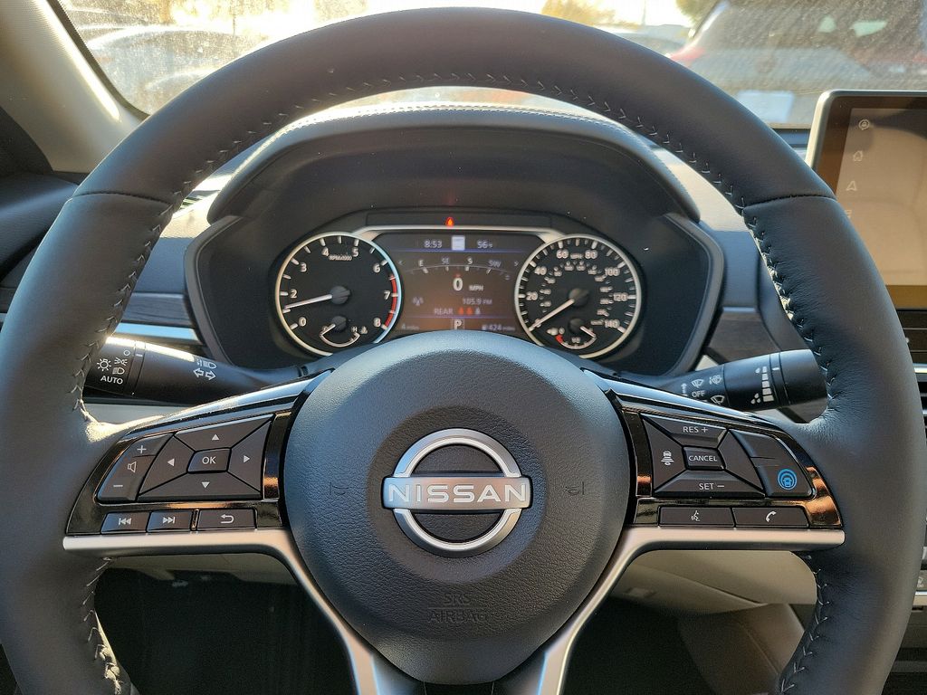 2025 Nissan Altima SL 11