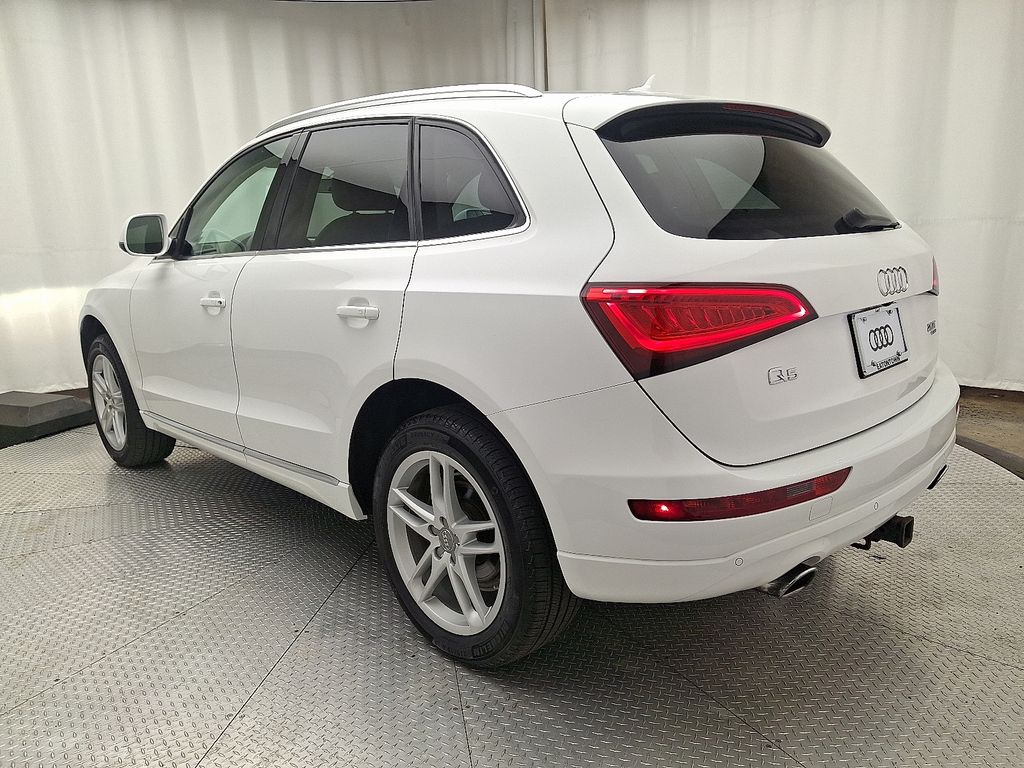 Thumbnail: 2013 Audi Q5 - 6