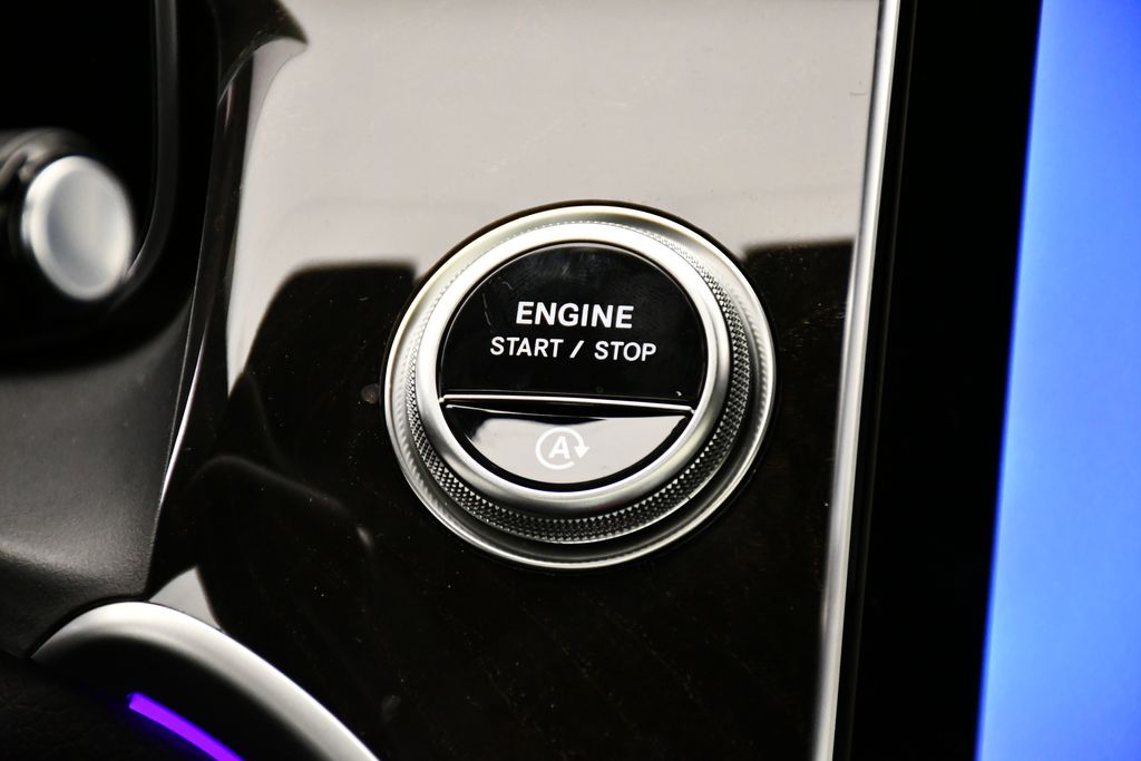 2025 Mercedes-Benz GLC 300 28