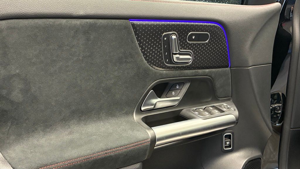 Thumbnail: 2025 Mercedes-Benz GLA - 11