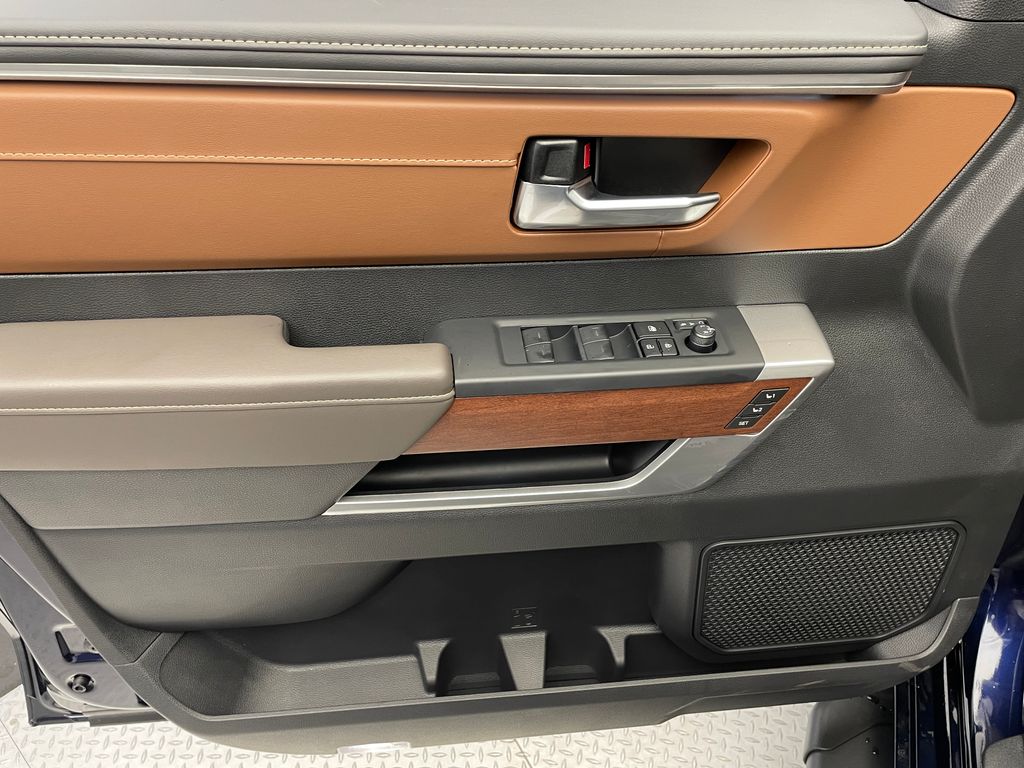 Thumbnail: 2025 Toyota Tundra - 9