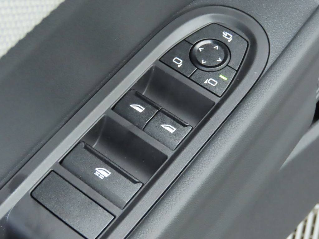 Thumbnail: 2026 MINI Cooper - 32