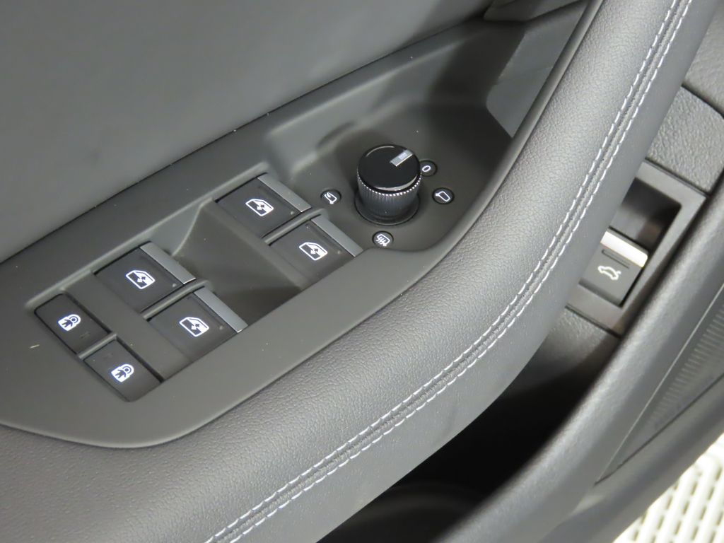 Thumbnail: 2025 Audi A6 - 29