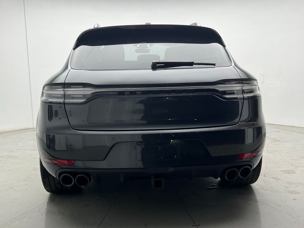 Thumbnail: 2021 Porsche Macan - 21