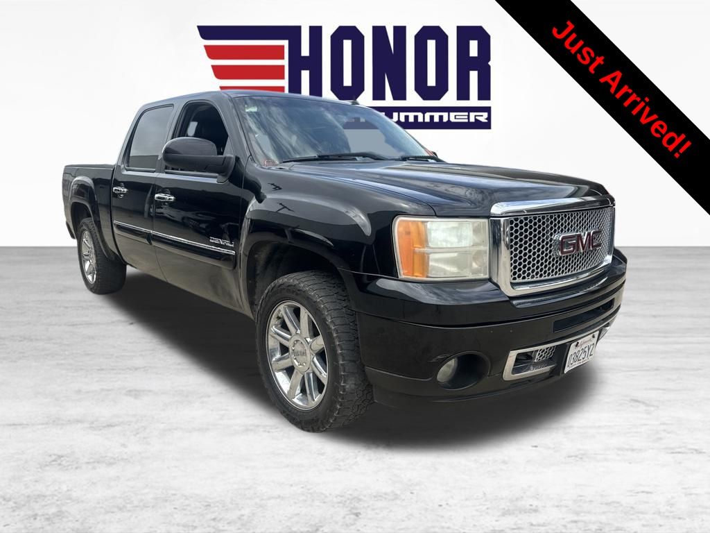 Onyx Black 2011 GMC Sierra 1500 Pickup Truck 4X2 6-Speed Automatic Overdrive