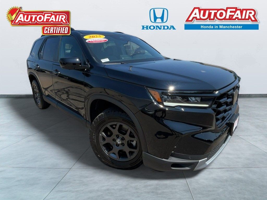 Crystal Black Pearl 2025 Honda Pilot SUV / Crossover All-Wheel Drive Automatic