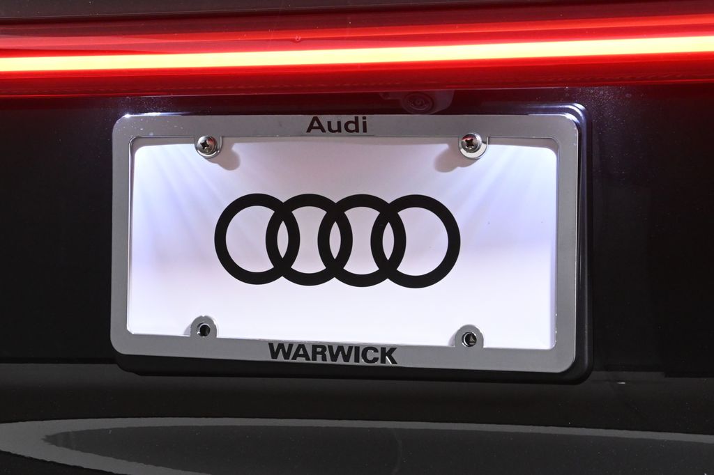 Thumbnail: 2026 Audi Q5 - 14